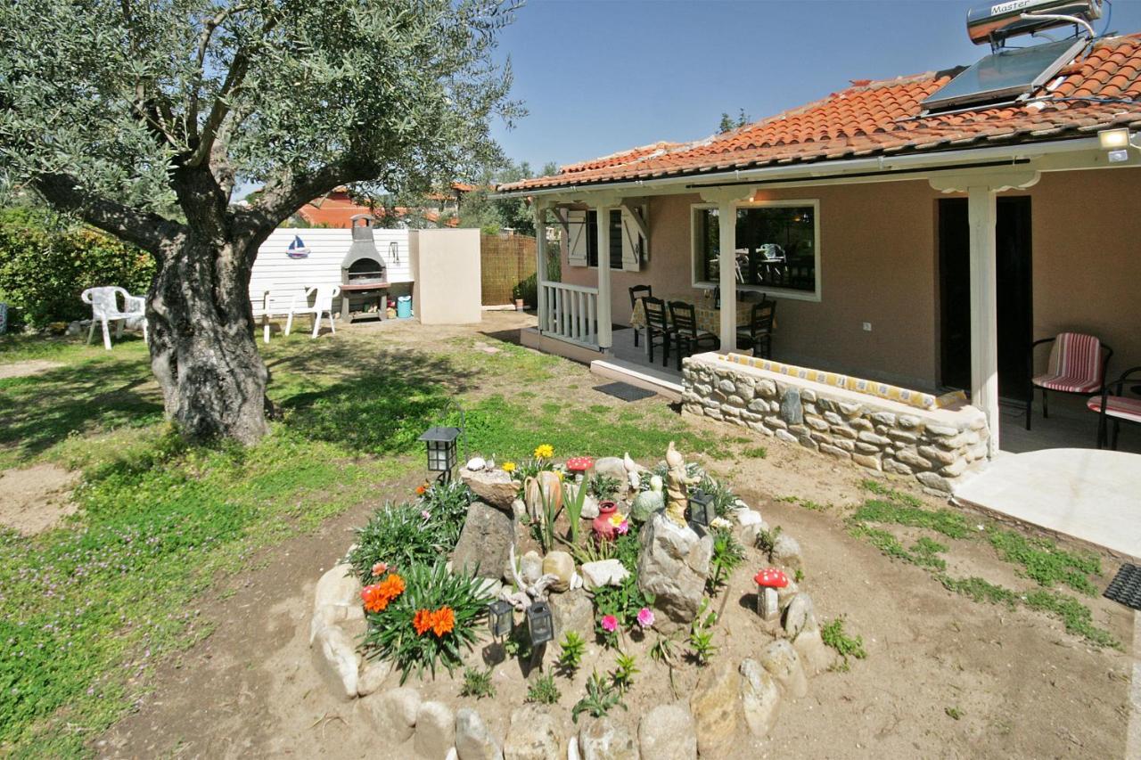 Efi'S Home Vourvourou Bagian luar foto